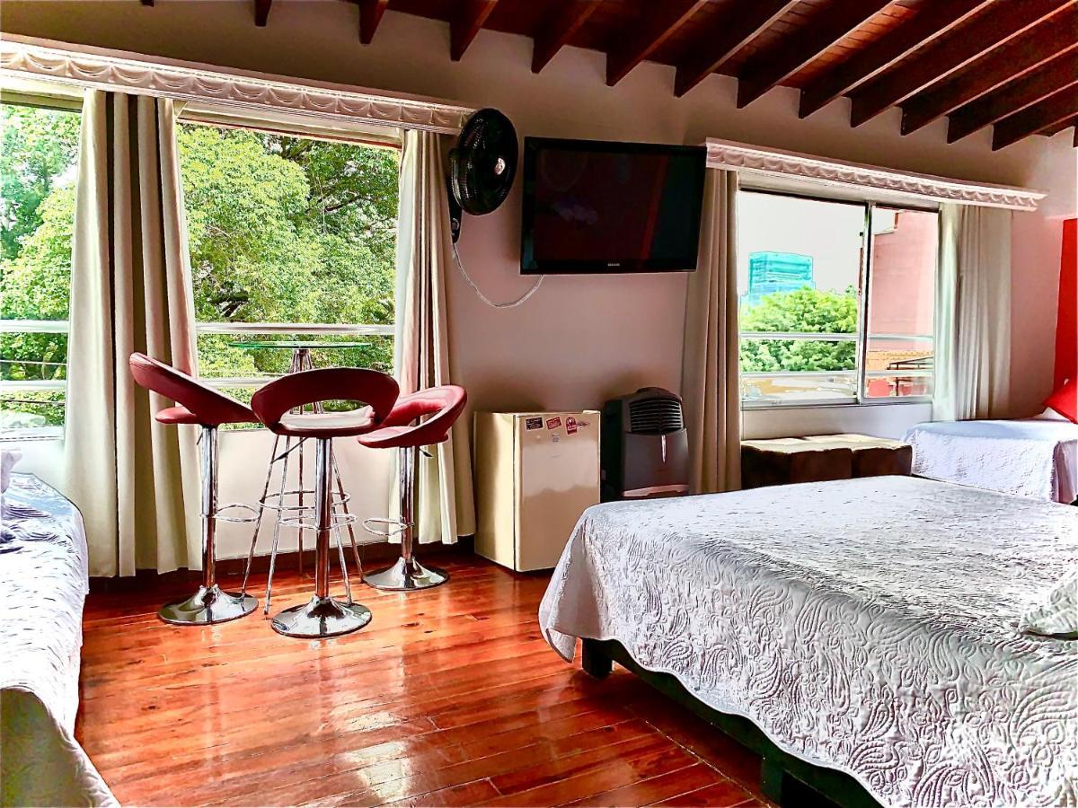 Hotel Lleras Premium #1 Medellín Extérieur photo