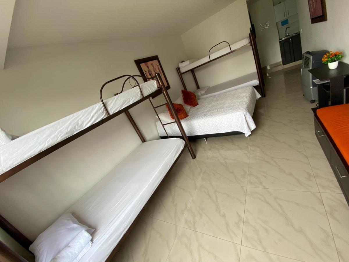 Hotel Lleras Premium #1 Medellín Extérieur photo