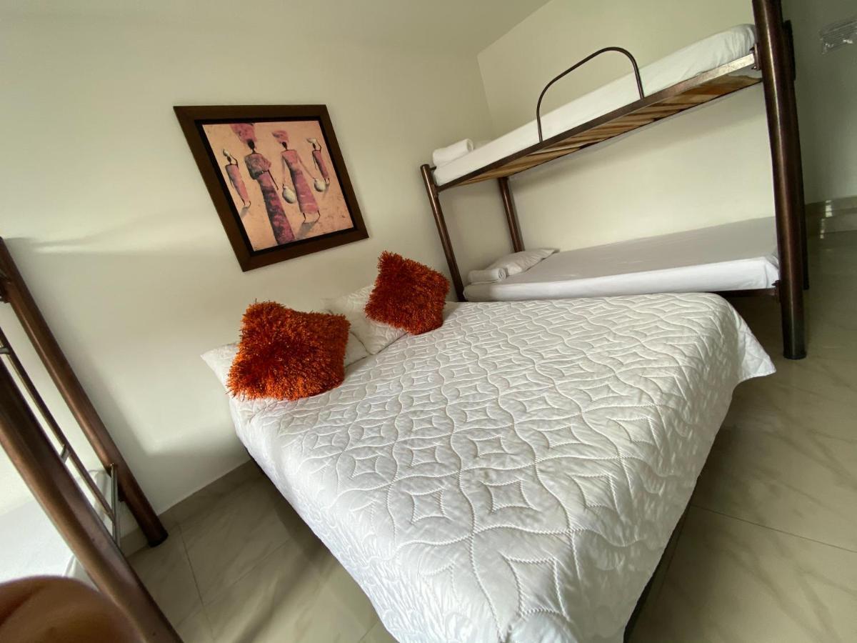 Hotel Lleras Premium #1 Medellín Extérieur photo