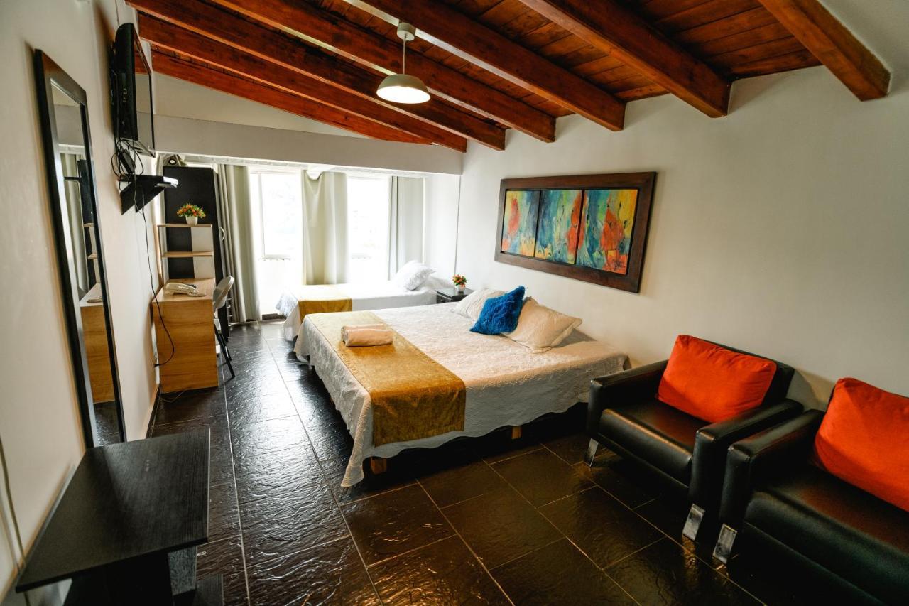Hotel Lleras Premium #1 Medellín Extérieur photo