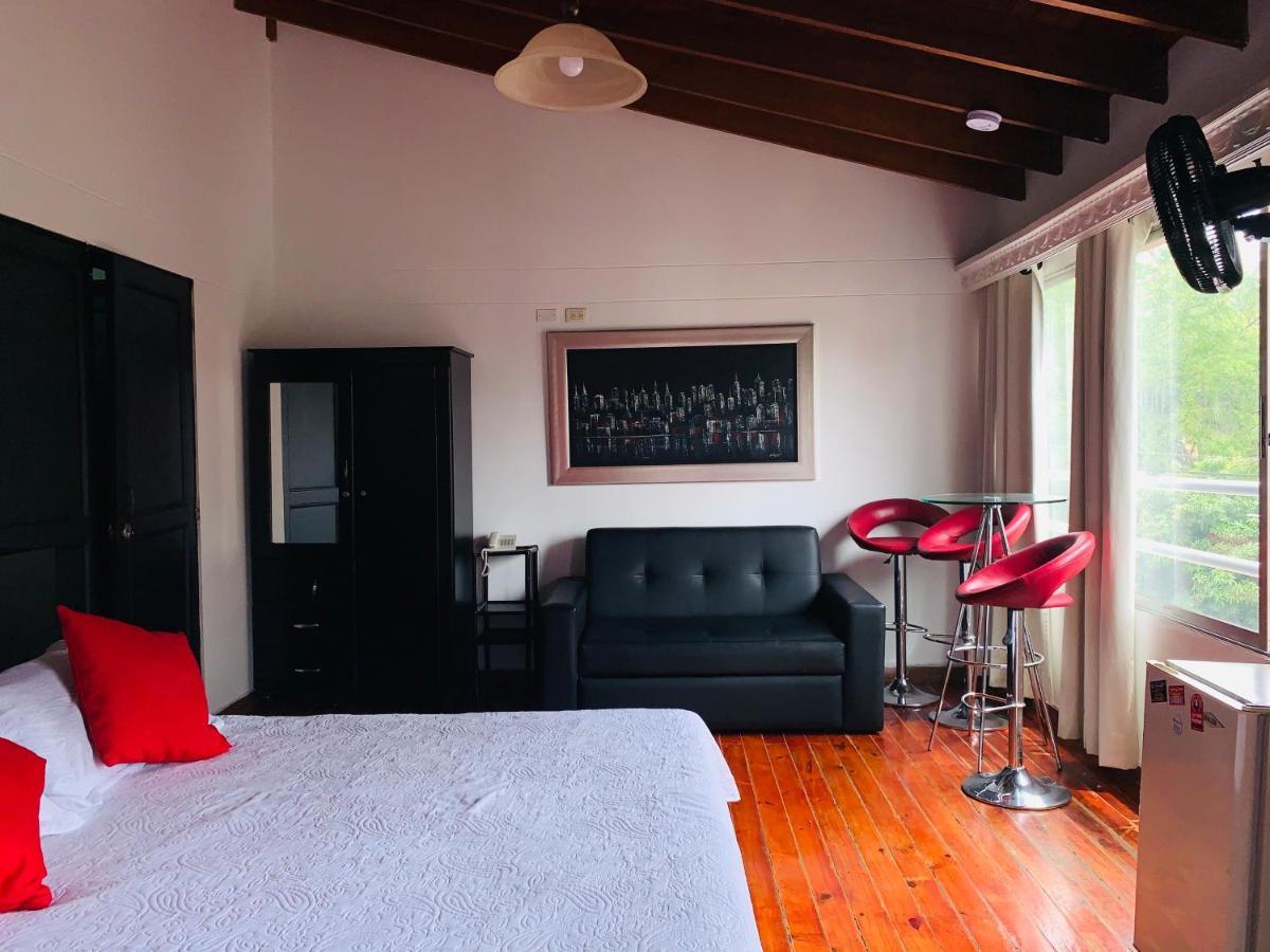 Hotel Lleras Premium #1 Medellín Extérieur photo